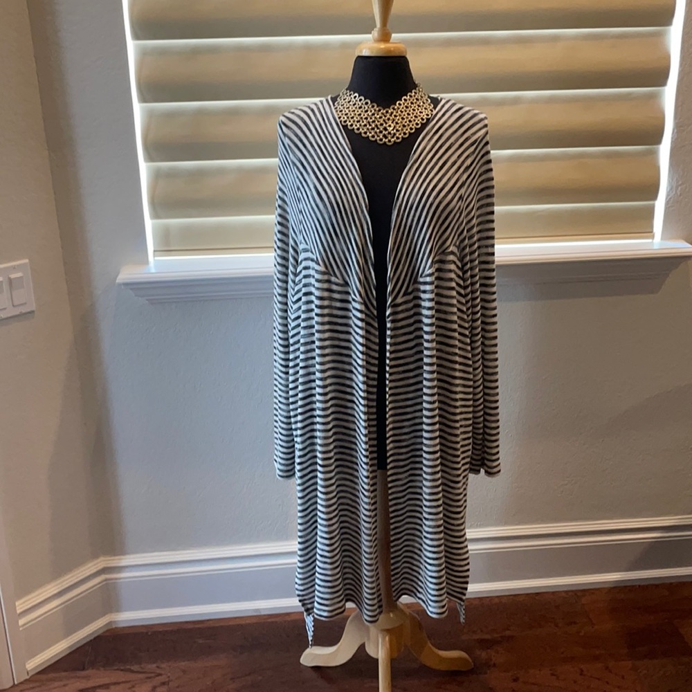 Long, long sleeve top